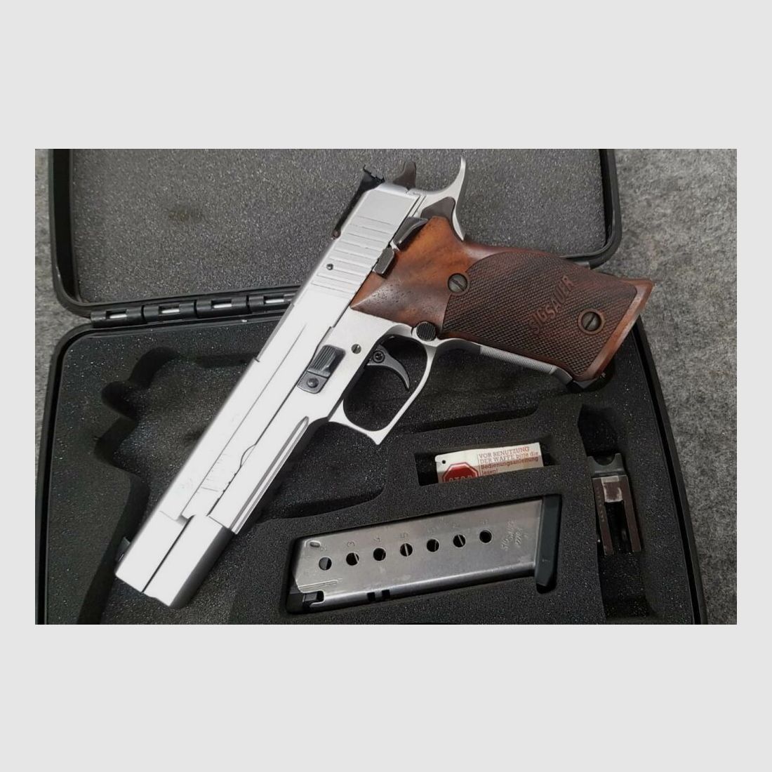 SIG Sauer P220S X-SIX