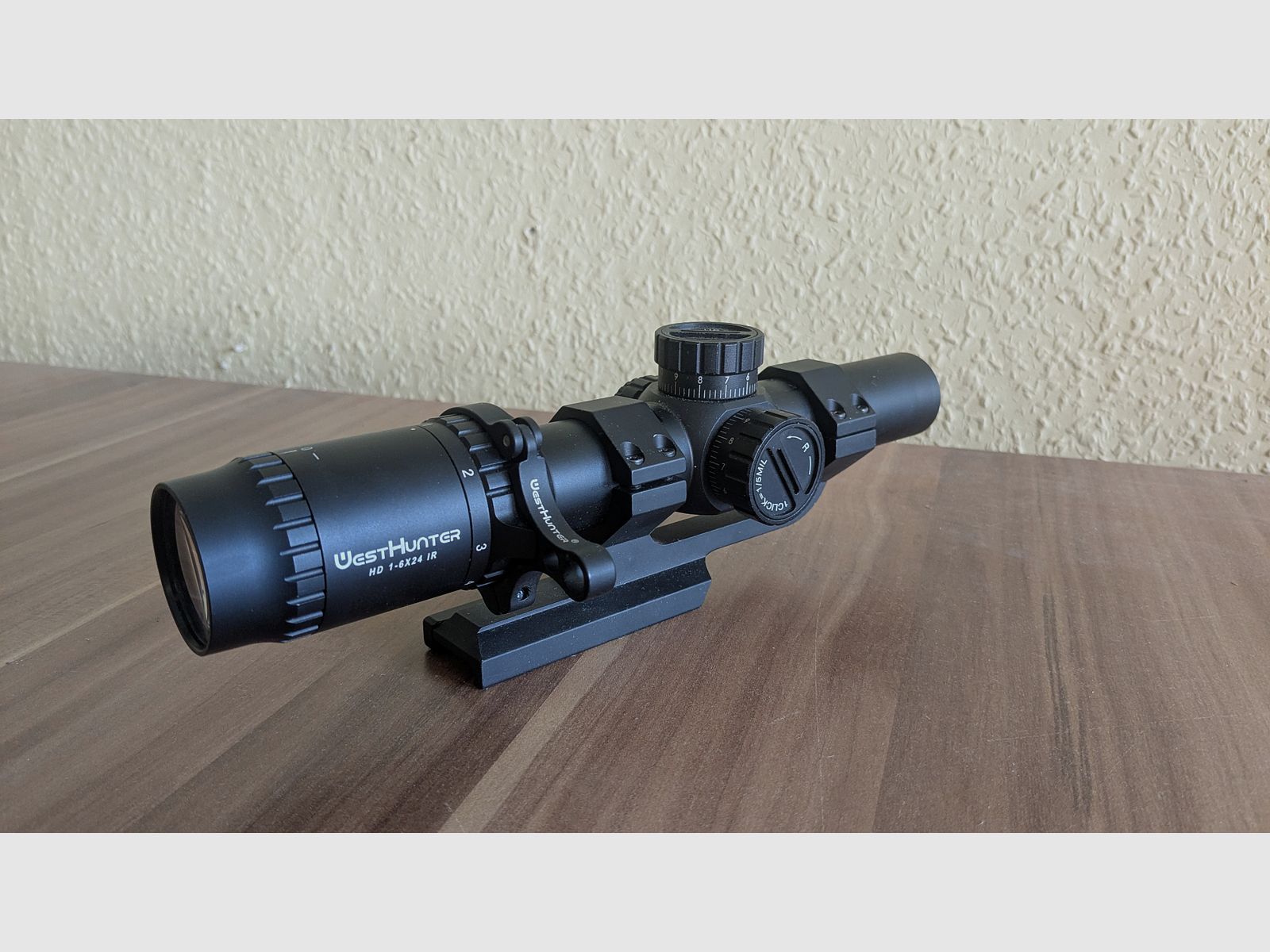 WestHunter Optik HD 1-6x24 IR SFP Zielfernrohr (Reserviert)