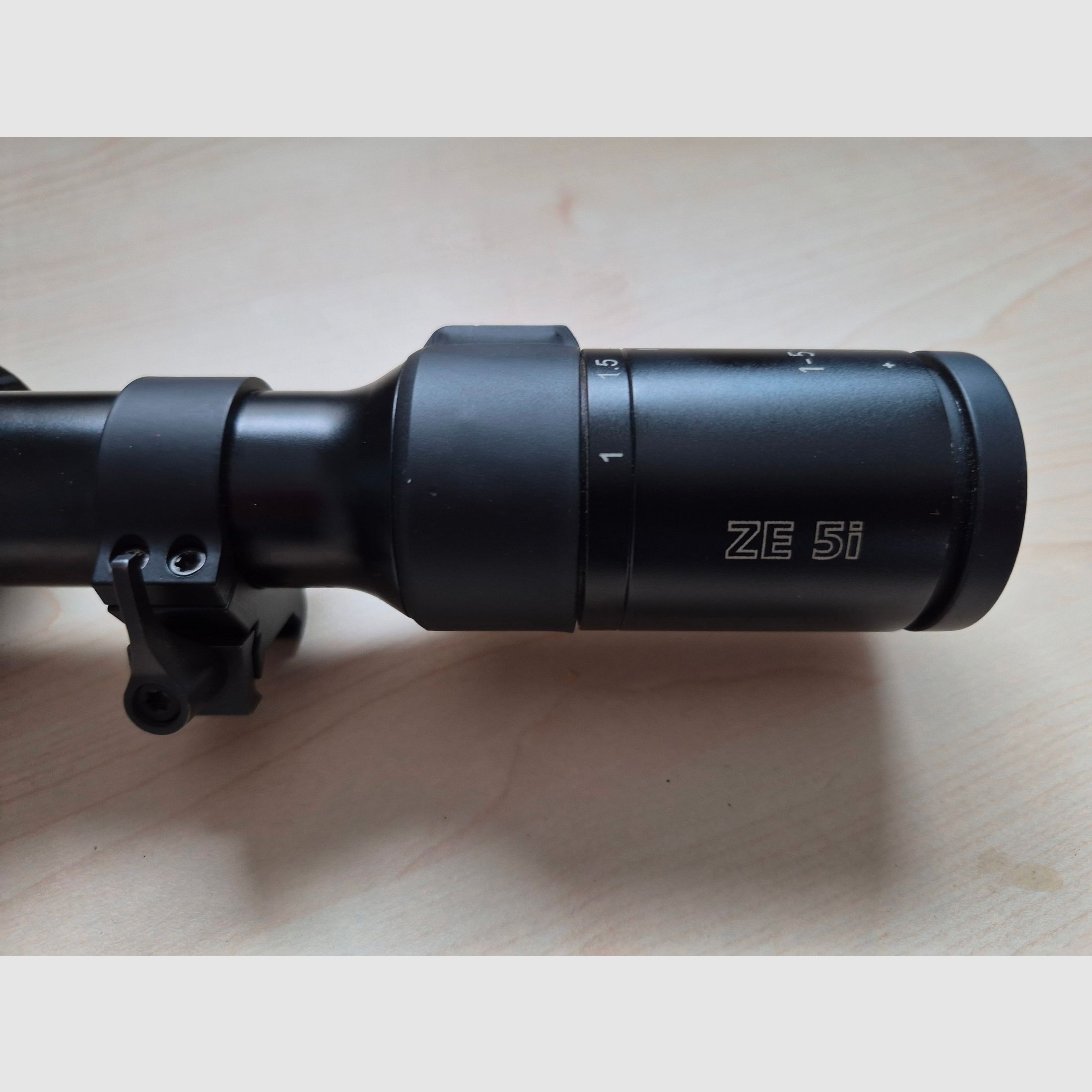 Minox ZE5i 1-5x24 richtkijker Drückjag