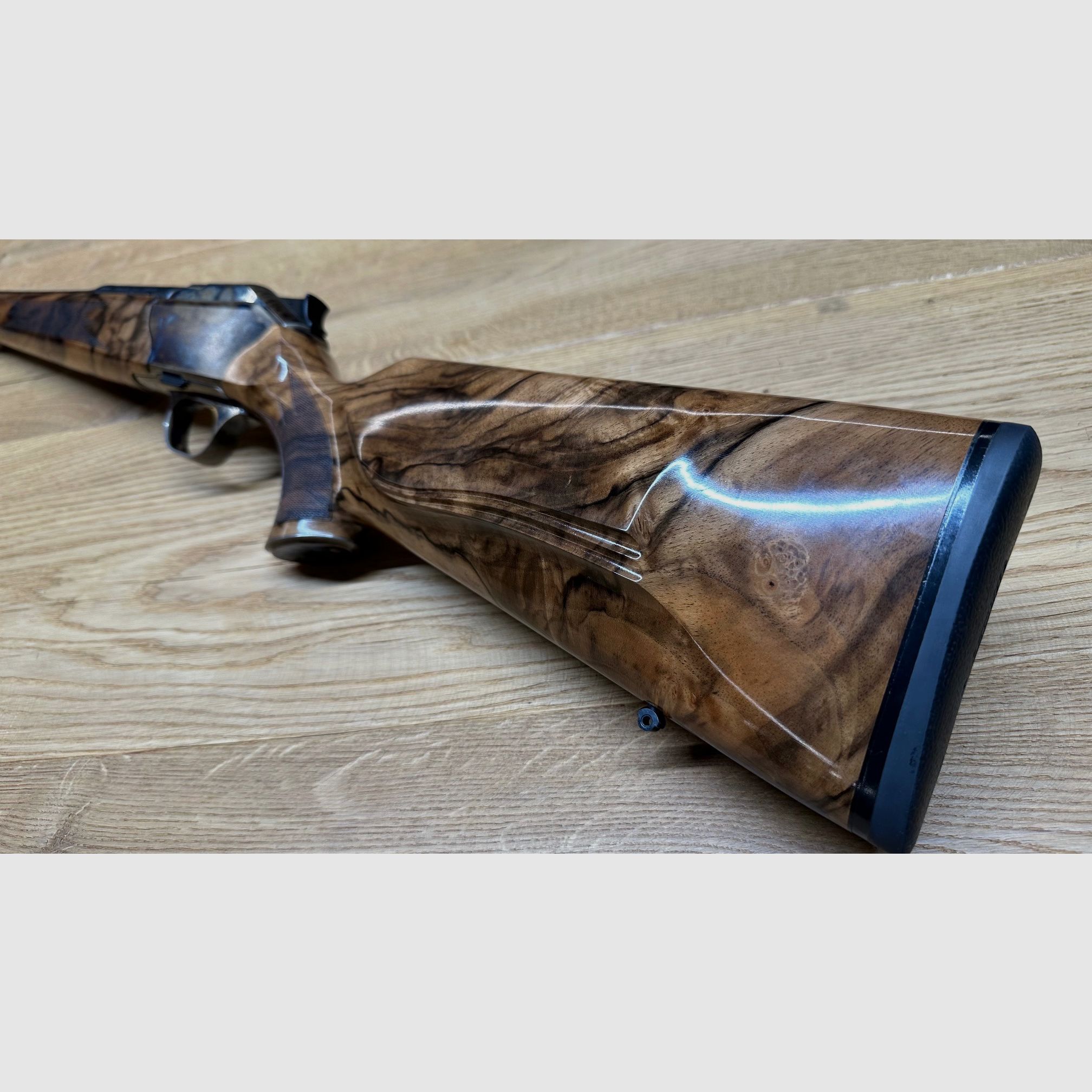 Blaser R8 mit Bunthärtung / HK7 / Stahlsystemkasten&Abzug / ABSOLUTE TRAUMWAFFE