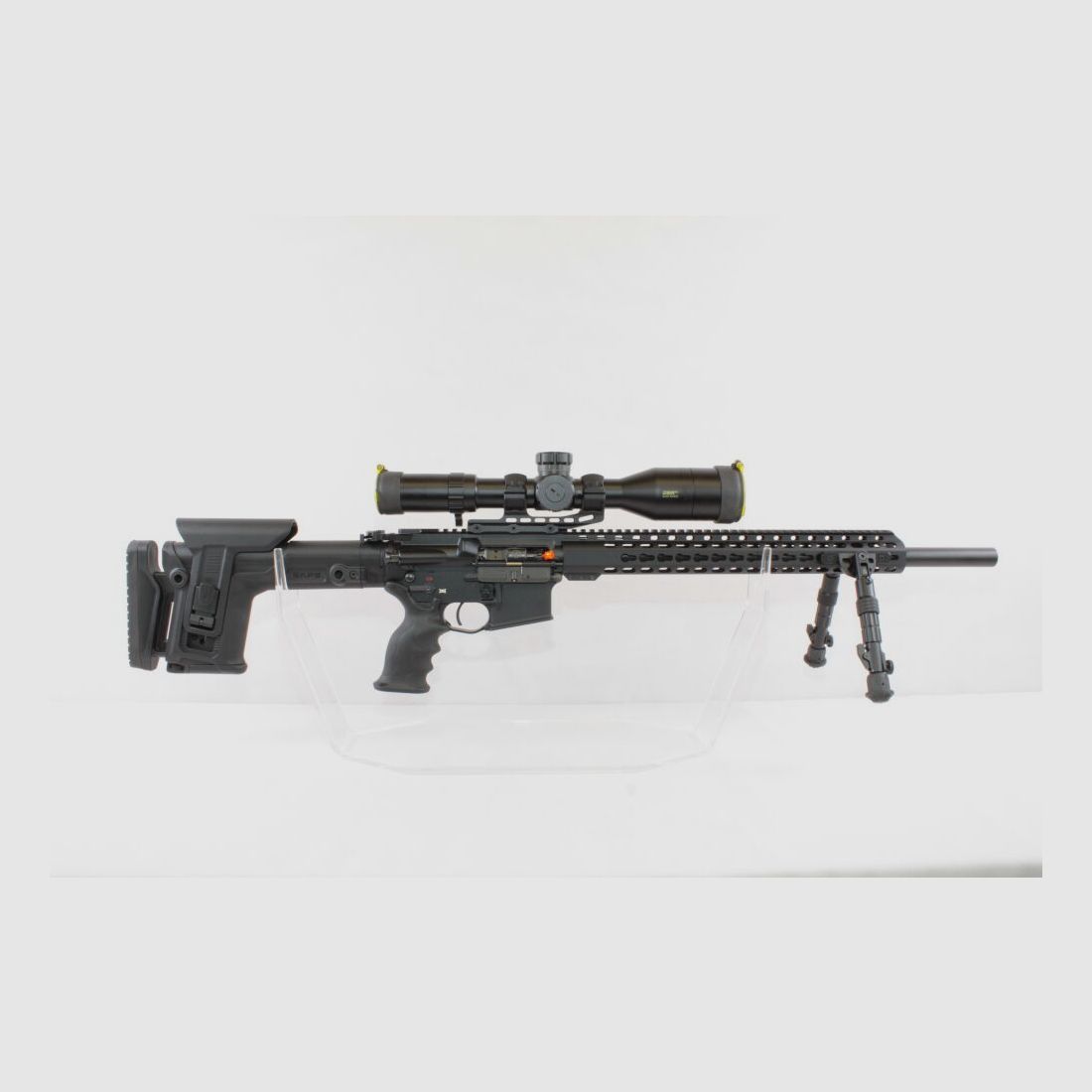 Schmeisser AR15 Ultramatch .223 Rem. mit Zielfernrohr Bushenll Elite Tactical