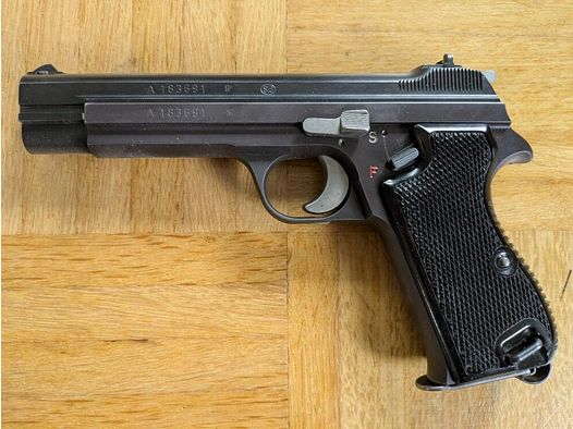 SIG P210