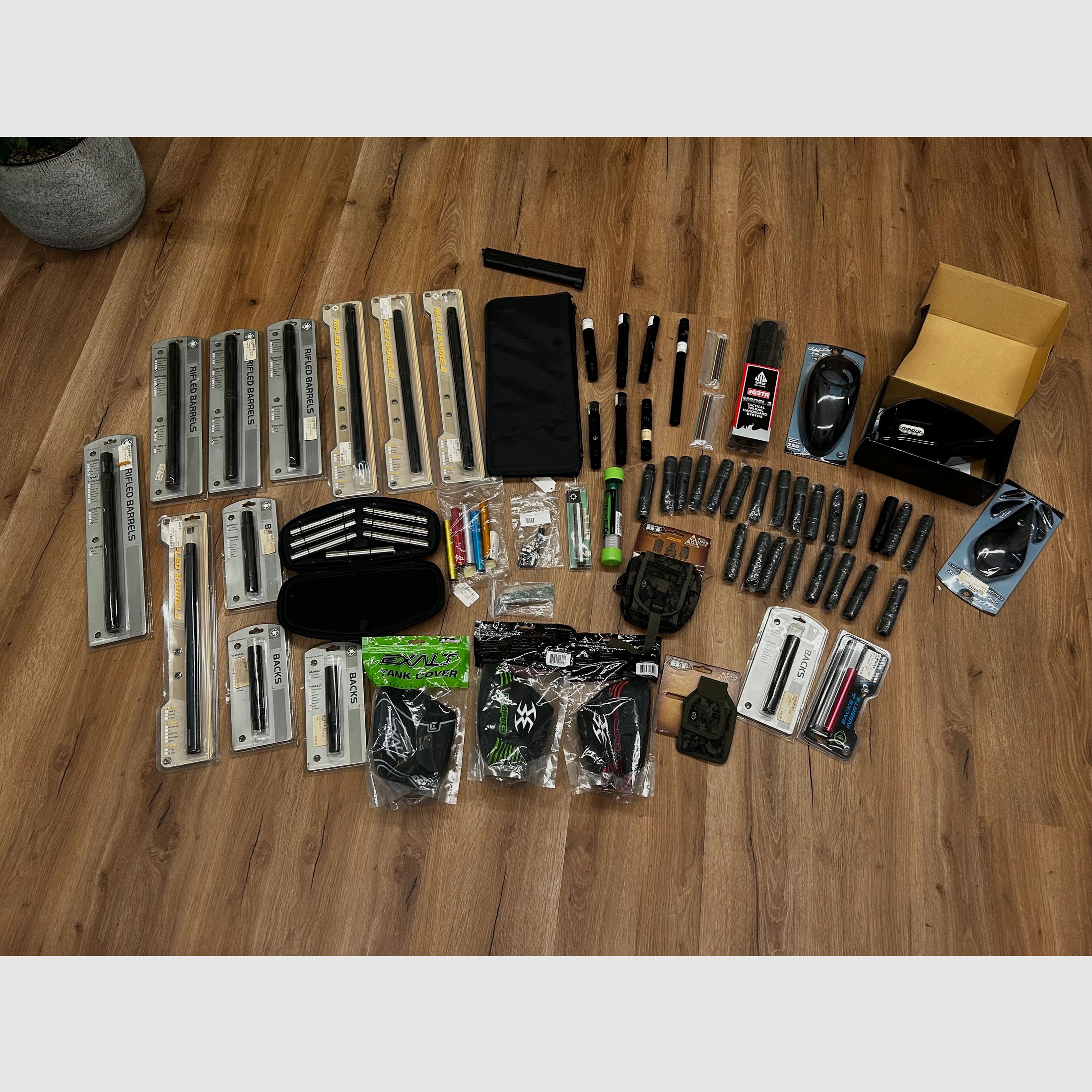 Paintball-Ausrüstung Neuware (Wert 13.000€)