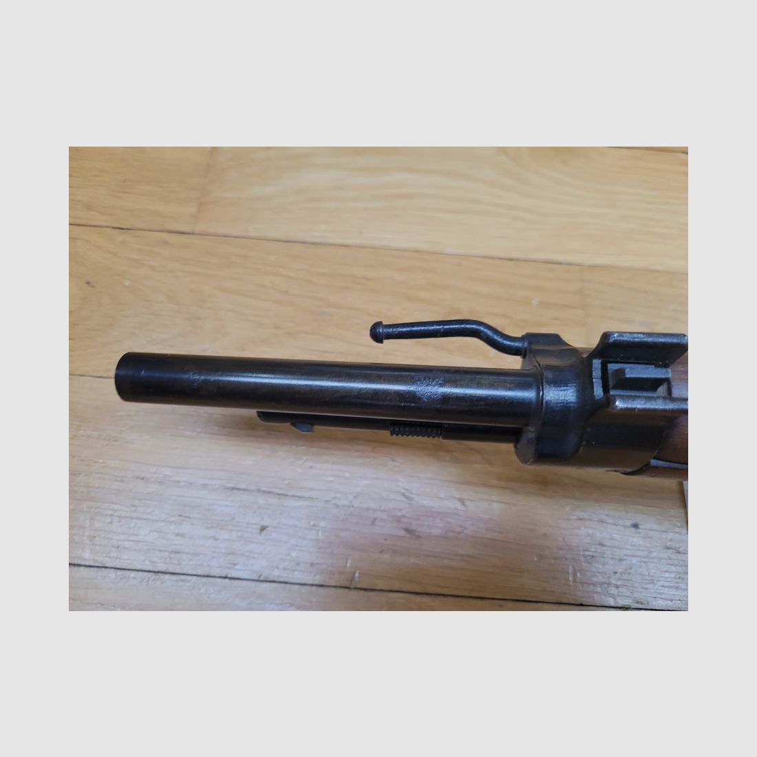 Bemerkenswerter MAS 36 1. Typ aus Original – Keine Modifikation nach Ende 1939 – 7,5×54 MAS – Mononummer inklusive Bajonett – Ausgezeichneter Lauf – Gewehrriemen – Clips verfügbar – TBE ++ – Ein Top-Sammlerstück!, Bild 29 von 36