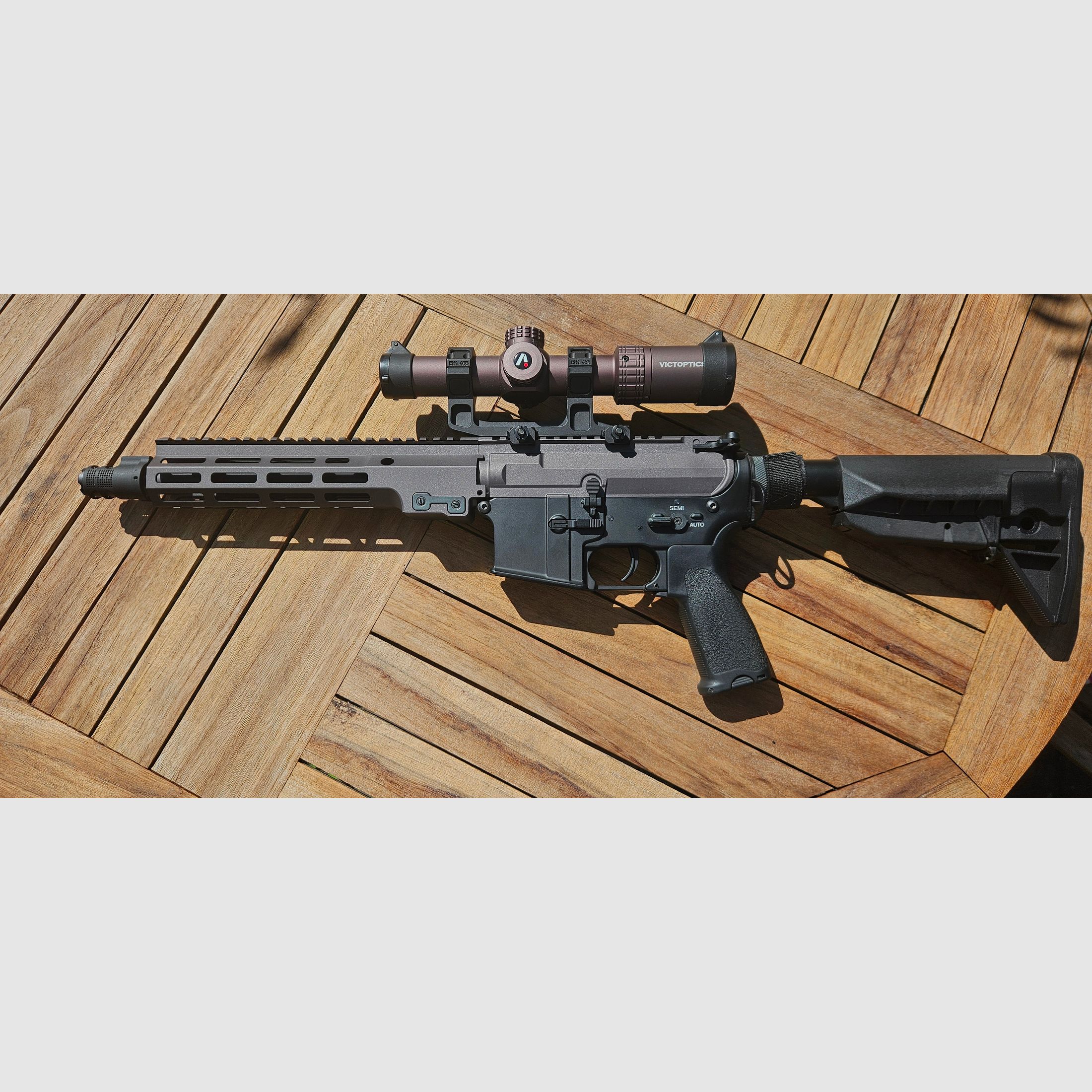 E&C BC-9 Competition Gen. 4 – Spielerorientierte S-AEG (BiColor Schwarz/Sunset Gray)