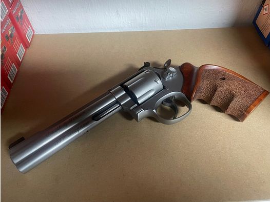 REVOLVER SMITH & WESSON 686-4 TARGET CHAMPION - .357MAG