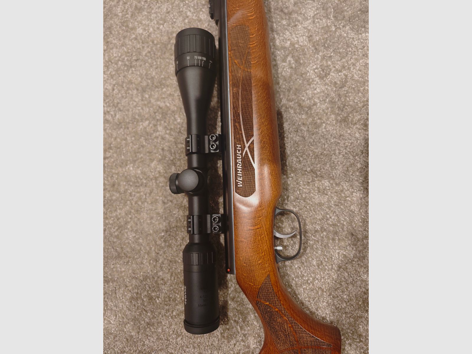 Weihrauch HW50S mit Hawke Vantage 4-12x40 Zielfernrohr und Weihrauch Schalldämpfer 