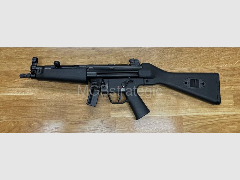 Heckler & Koch SP5 con culata fija - rifle semiautomático 9mm Luger versión civil del Heckler & Koch MP5 - H&K SP 5 HK SP5 - opcionalmente con silenciador Acheron AG SMG E1