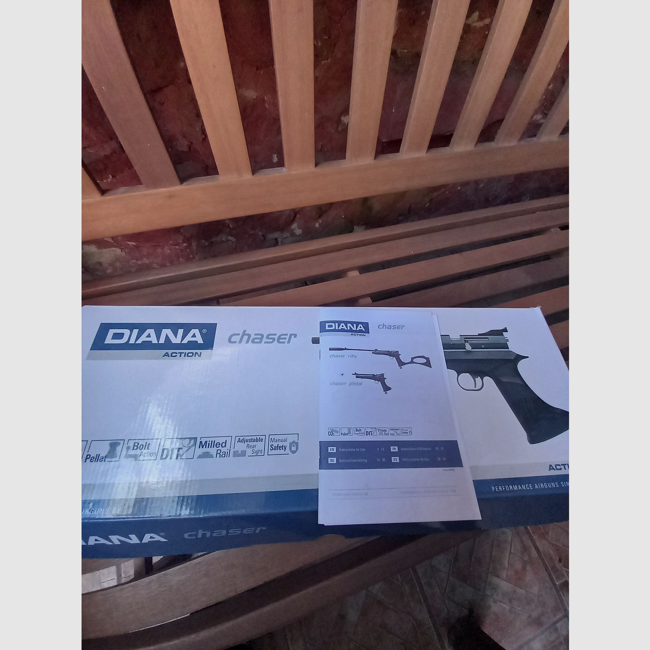 Pistolet Co2 "Diana Chaser" cal. 5,5mm Diabolo en boîte avec étui., image 2 sur 8