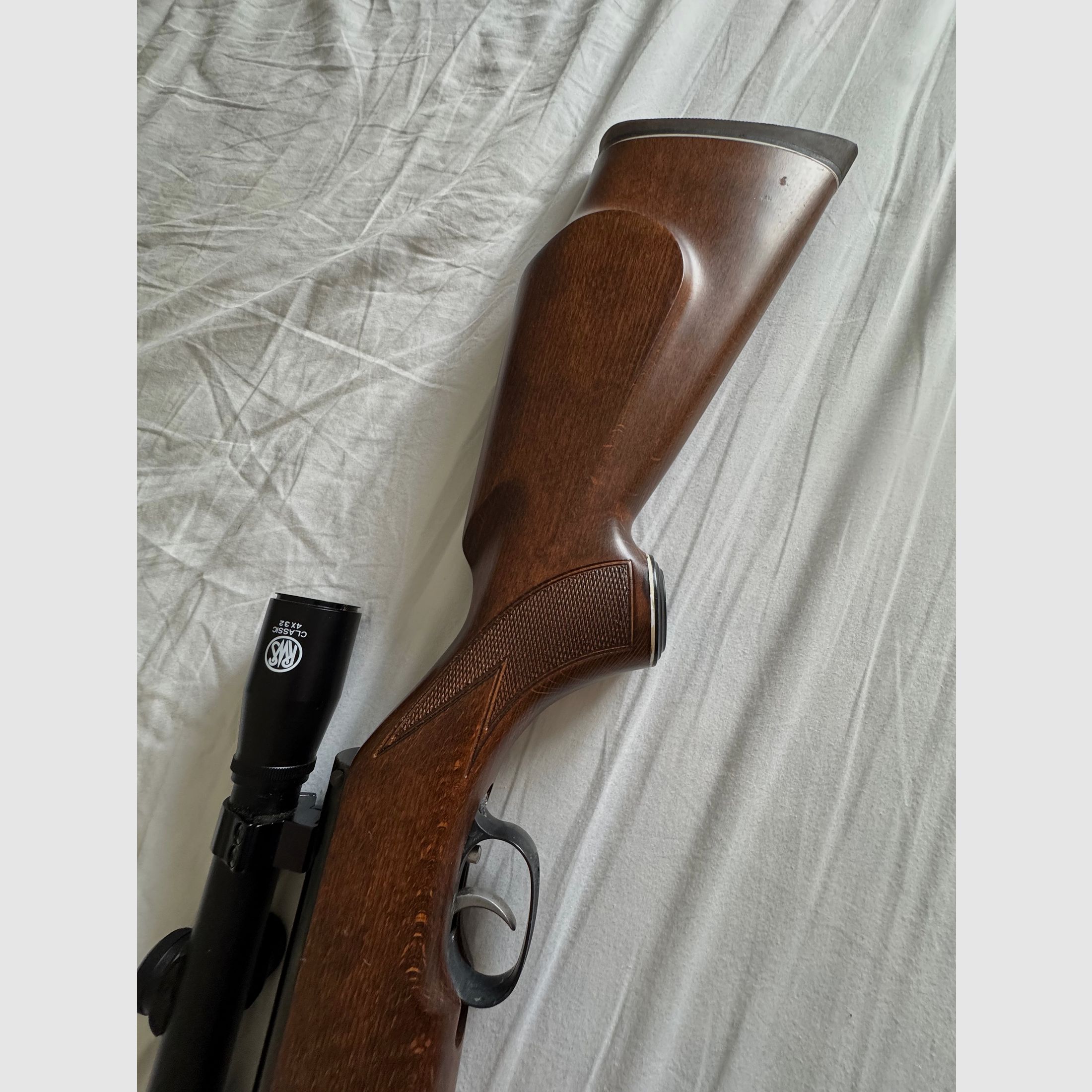 Luftgewehr Weihrauch Sport HW 77 F im Fünfeck