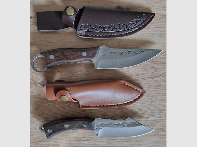 Zwei neue Sammlermesser,Jagdmesser mit starker Klinge und verzierter Lederscheide