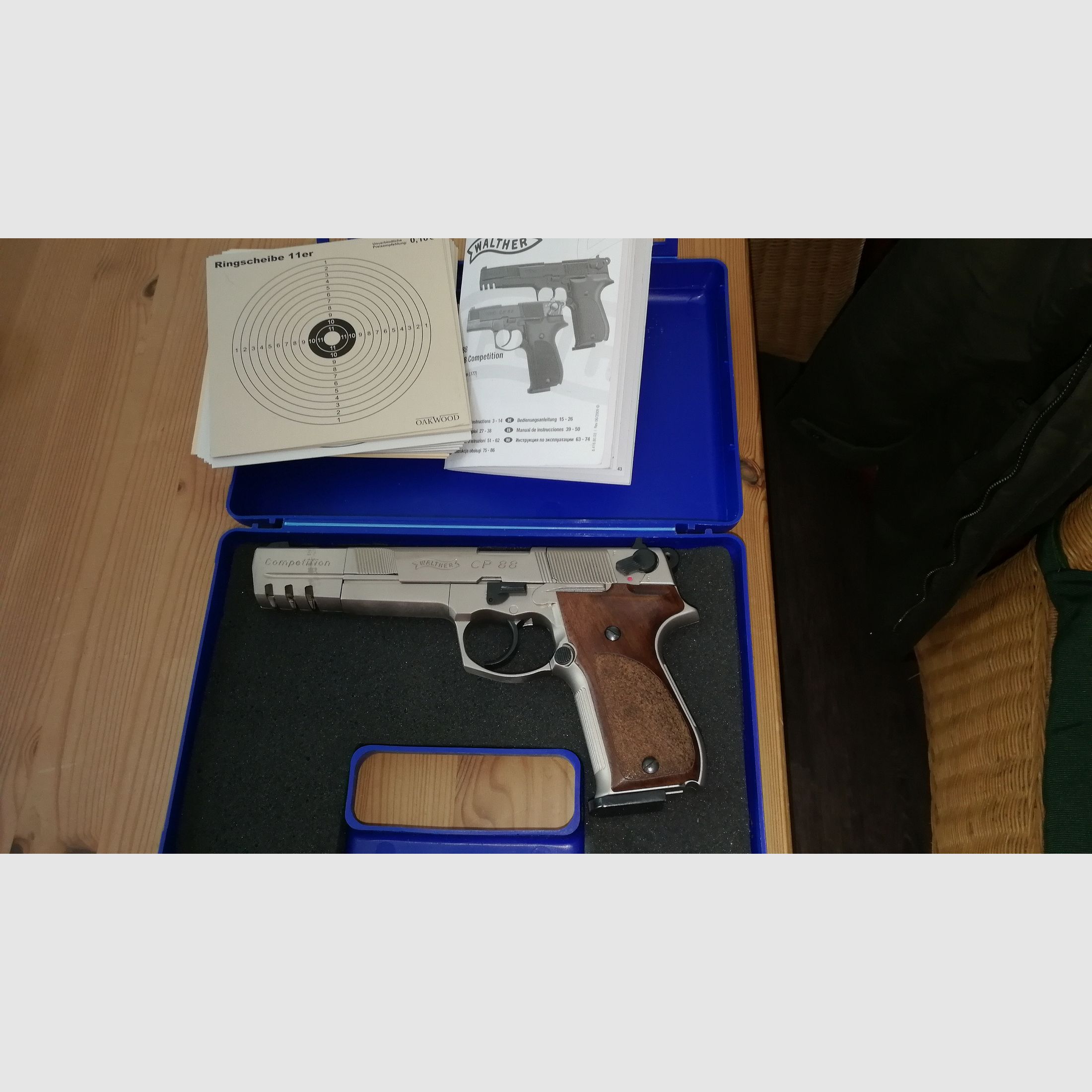 Walther CP 88 vernickelte Luftpistole mit viel Zubehör