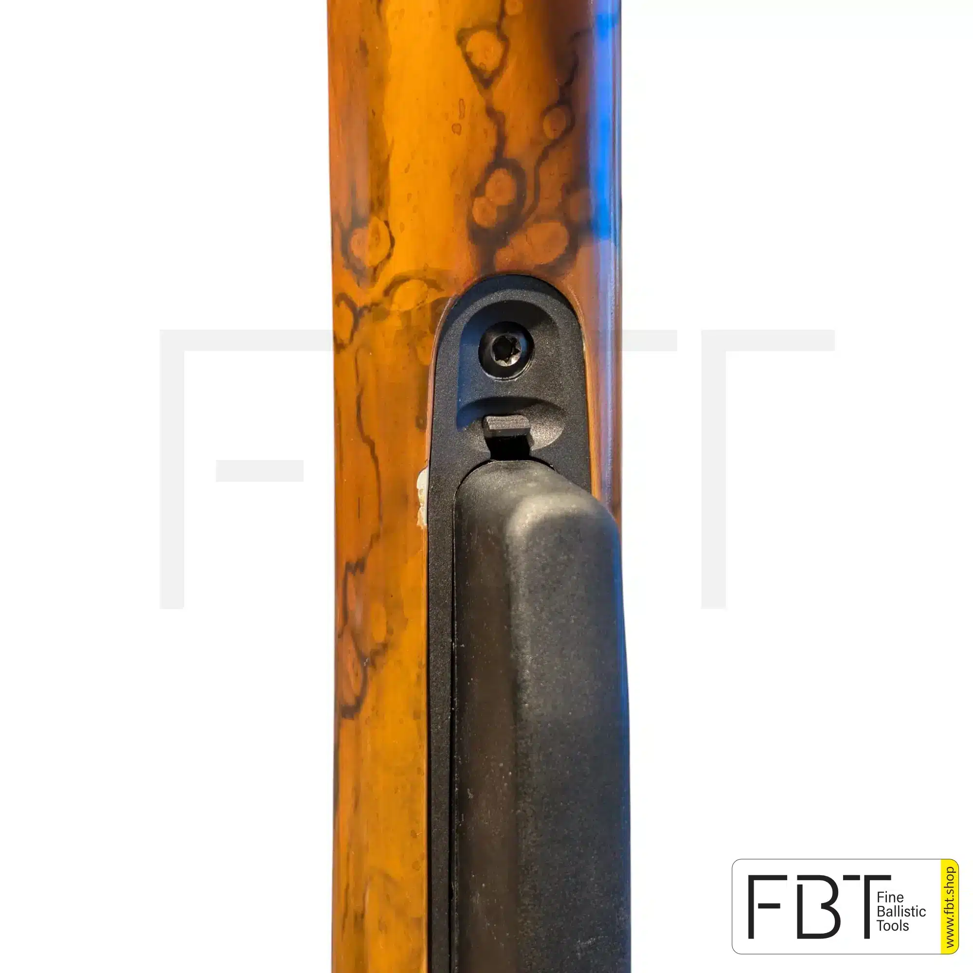 Tikka T3x Kaliber 22-250 Remington Waffe mit UNIC Carbonschaft in Holzoptik | Marktplatz Angebot, Bild 4 von 4