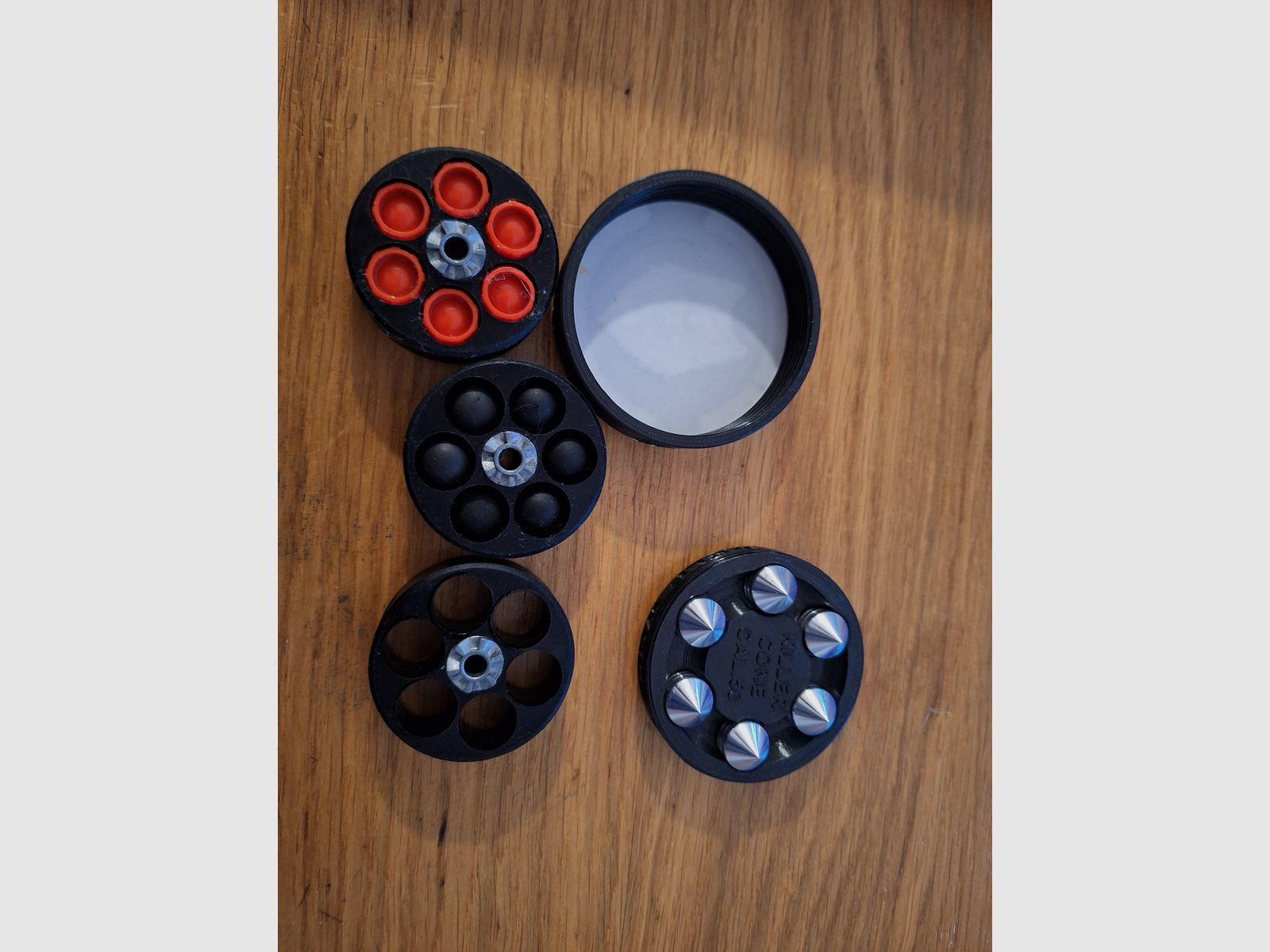 Zestaw gigantyczny dla HDR 50 CO2 rewolweru, trzy magazynki, różne pociski, kartusze CO2