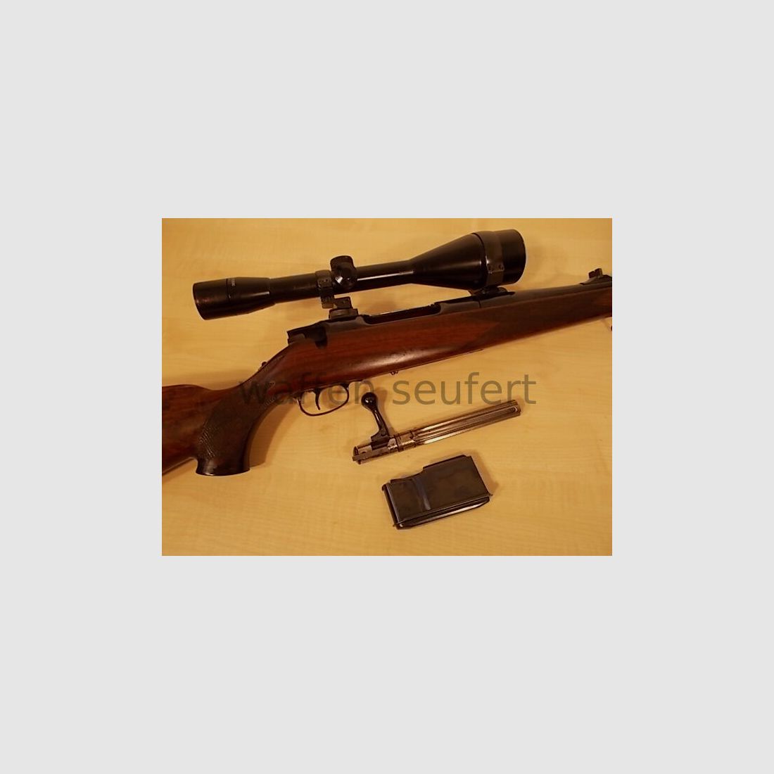 Sauer 80 con Kahles 8x56A4 y SWM