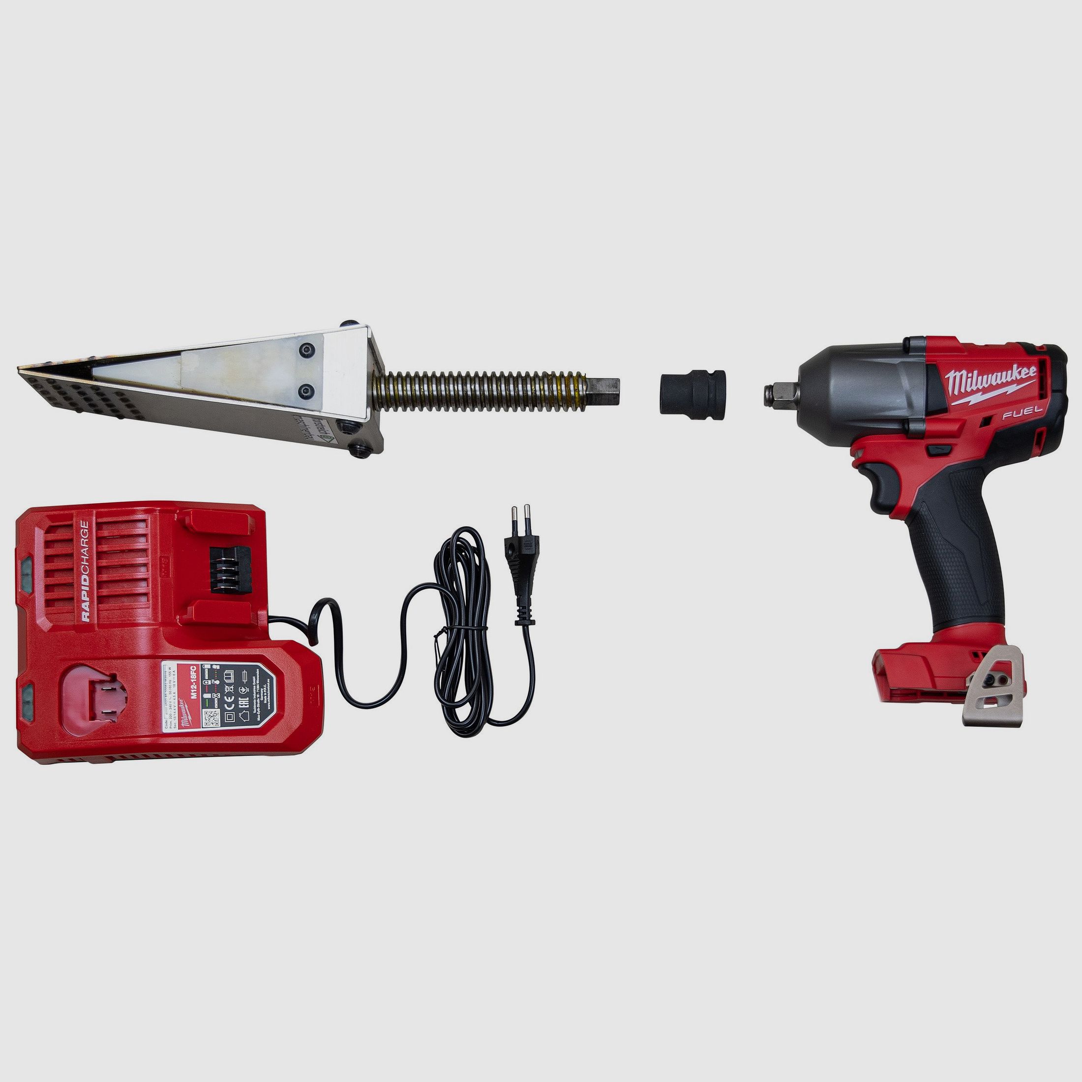 Cuneo meccanico per la silvicoltura TR 24 AQ con Milwaukee M18