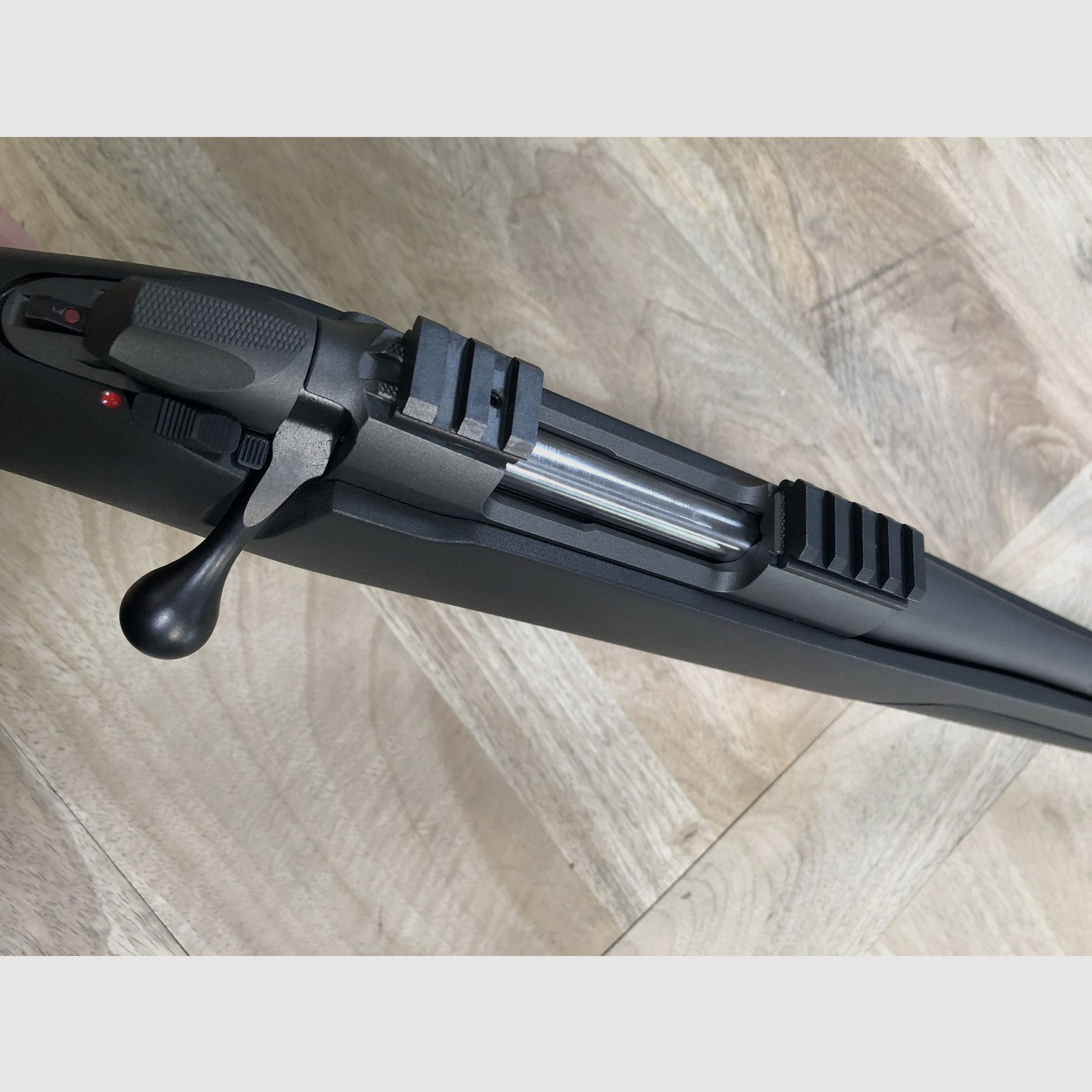 Sako 85 Finnlight II – Cal. 6.5 Creedmoor – Ligero, preciso y resistente – Arma de Exposición, imagen 3 de 6