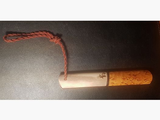 kleines handgemachtes Gebrauchsmesser aus Finnland