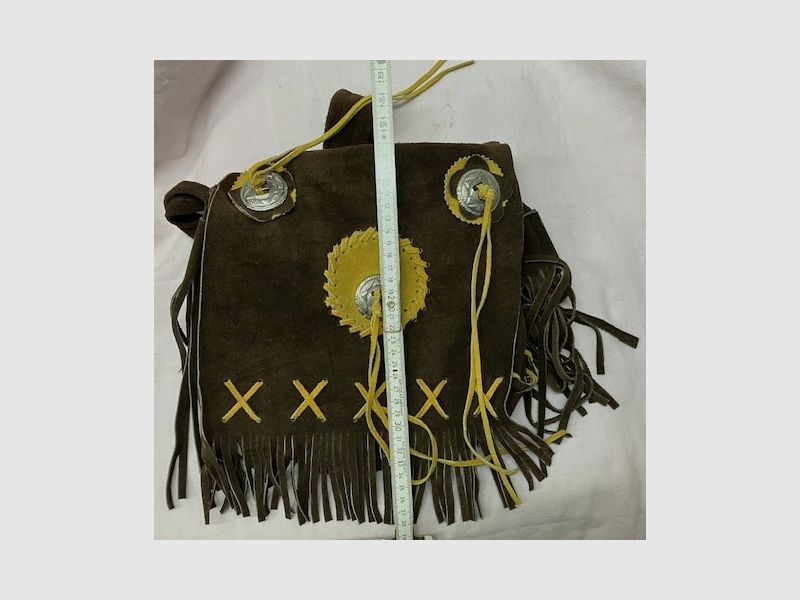 Umhängeasche Western - Trapper, zie de beschrijving en afbeeldingen