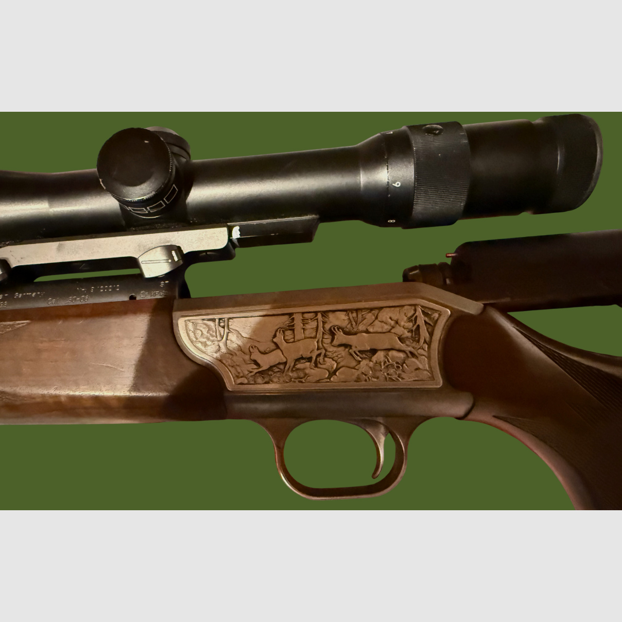 Repetidor de cerrojo Blaser R93 Luxus con visor Docter Optic 3-12 x 56 con retícula iluminada