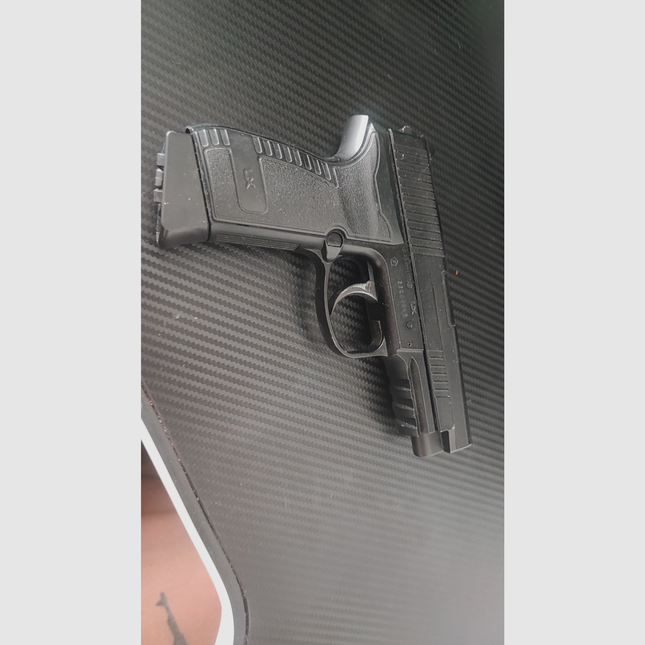 CO2 pistol