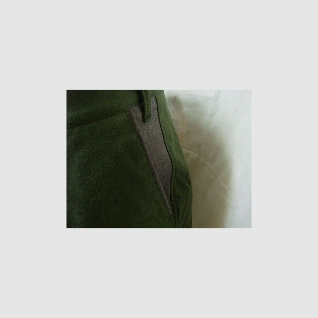 Becker Kleidung Mod. Wild mit Ledertaschen