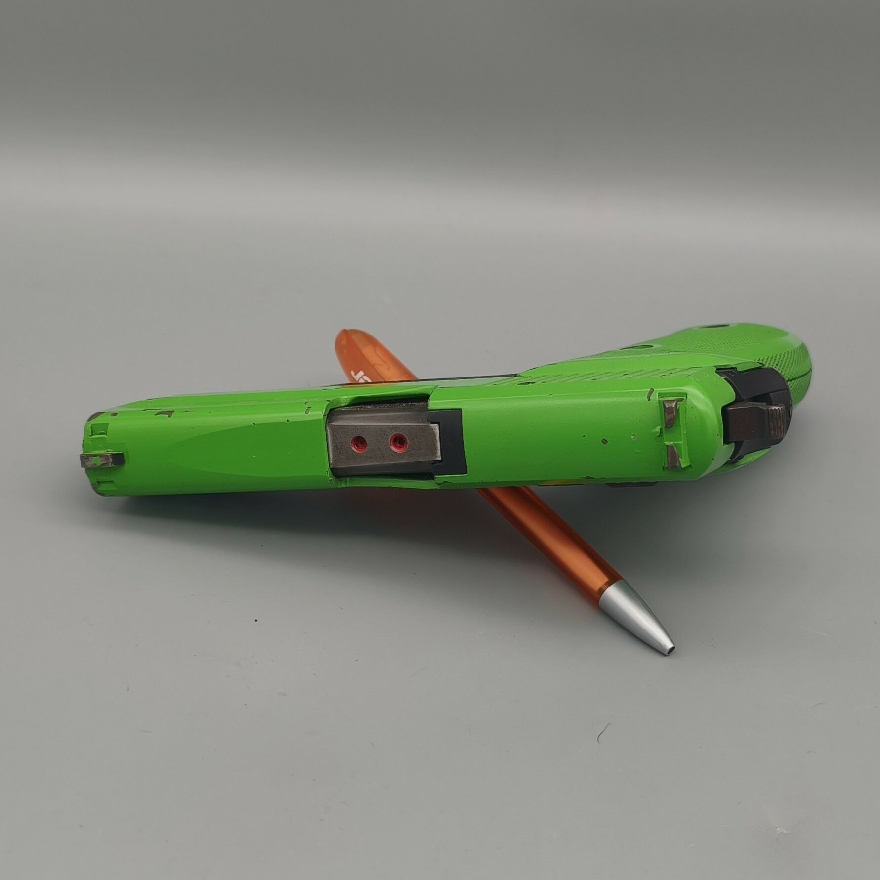 SIG Sauer P6 Laser Übungspistole der Polizei NRW "Grünwaffe" CQT" #986 ohne