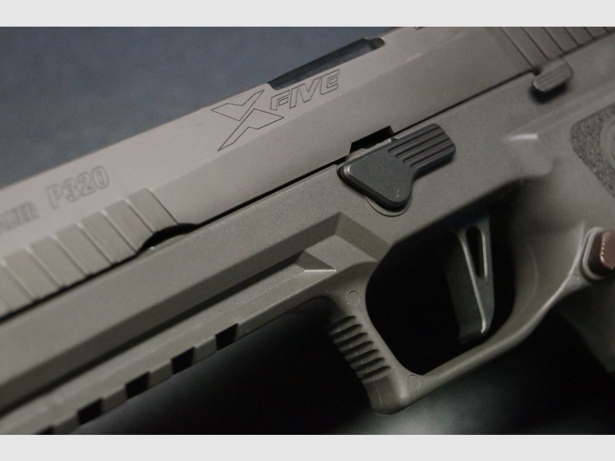Sig Sauer P320 X-Five Legion, Bild 8 von 10