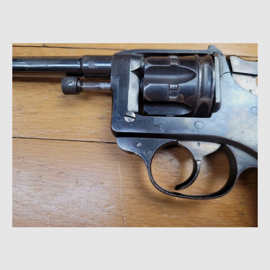 Bellissimo revolver regolamentare 1892 – Comune ma mitico – Apice del revolver Made in France – Calibro 8mm92 – Arma del 1902 riqualificata in Belgio – TBE, immagine 21 di 22