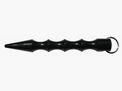 Kubotan con scanalature per le dita e punta smussata