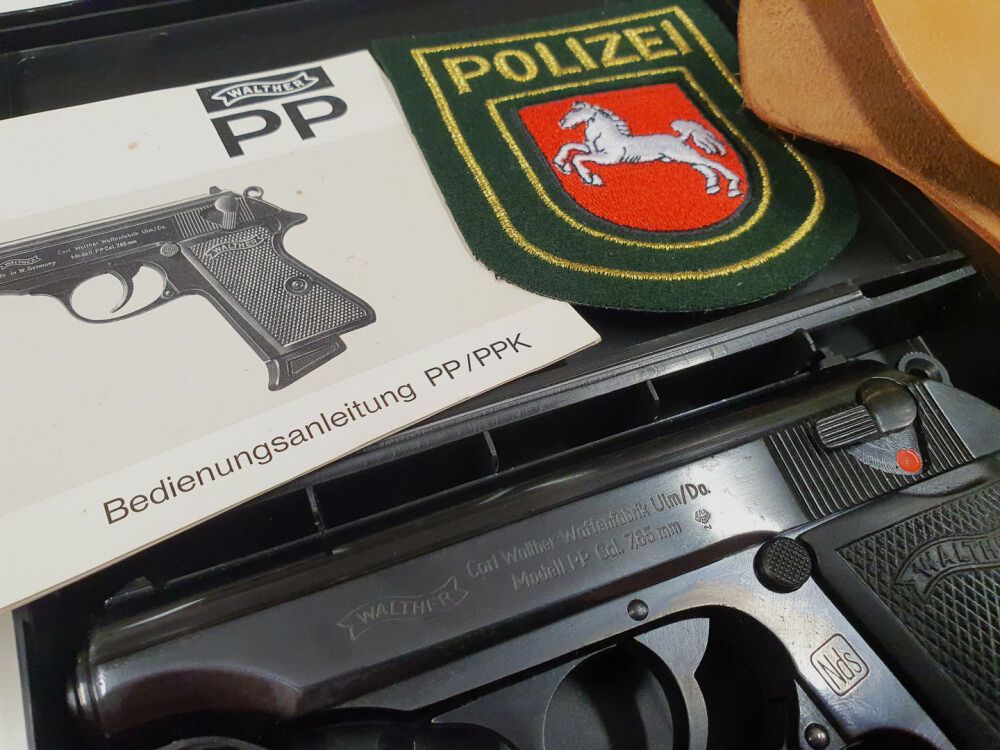 Walther Carl Walther PP Fábrica de armas Ulm/Do. Calibre 7,65mm Browning Sello Nds Policía Niedersachsen