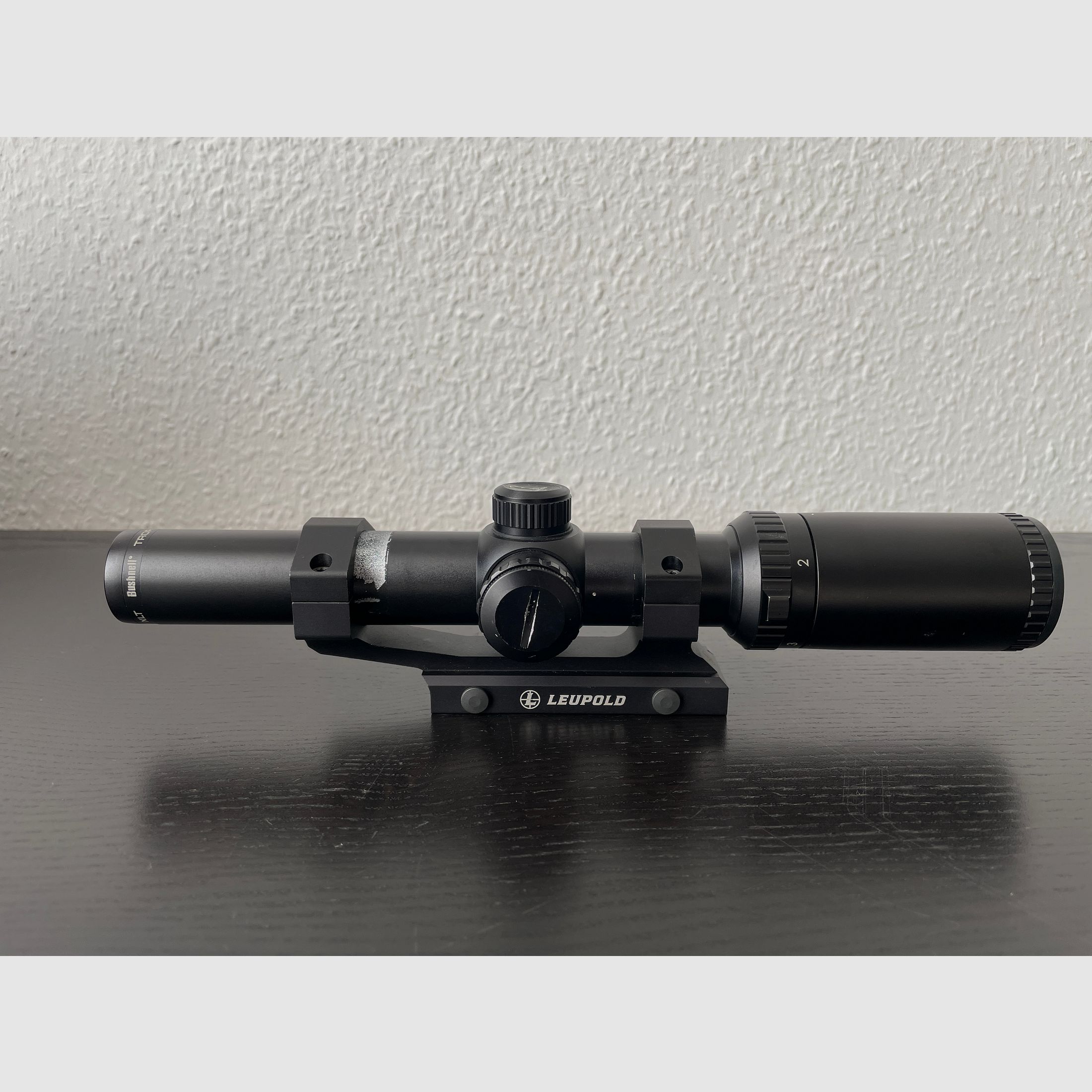 Optique de lunette Bushnell Trophy XLT 1-4x24mm avec montage Leupold LPVO