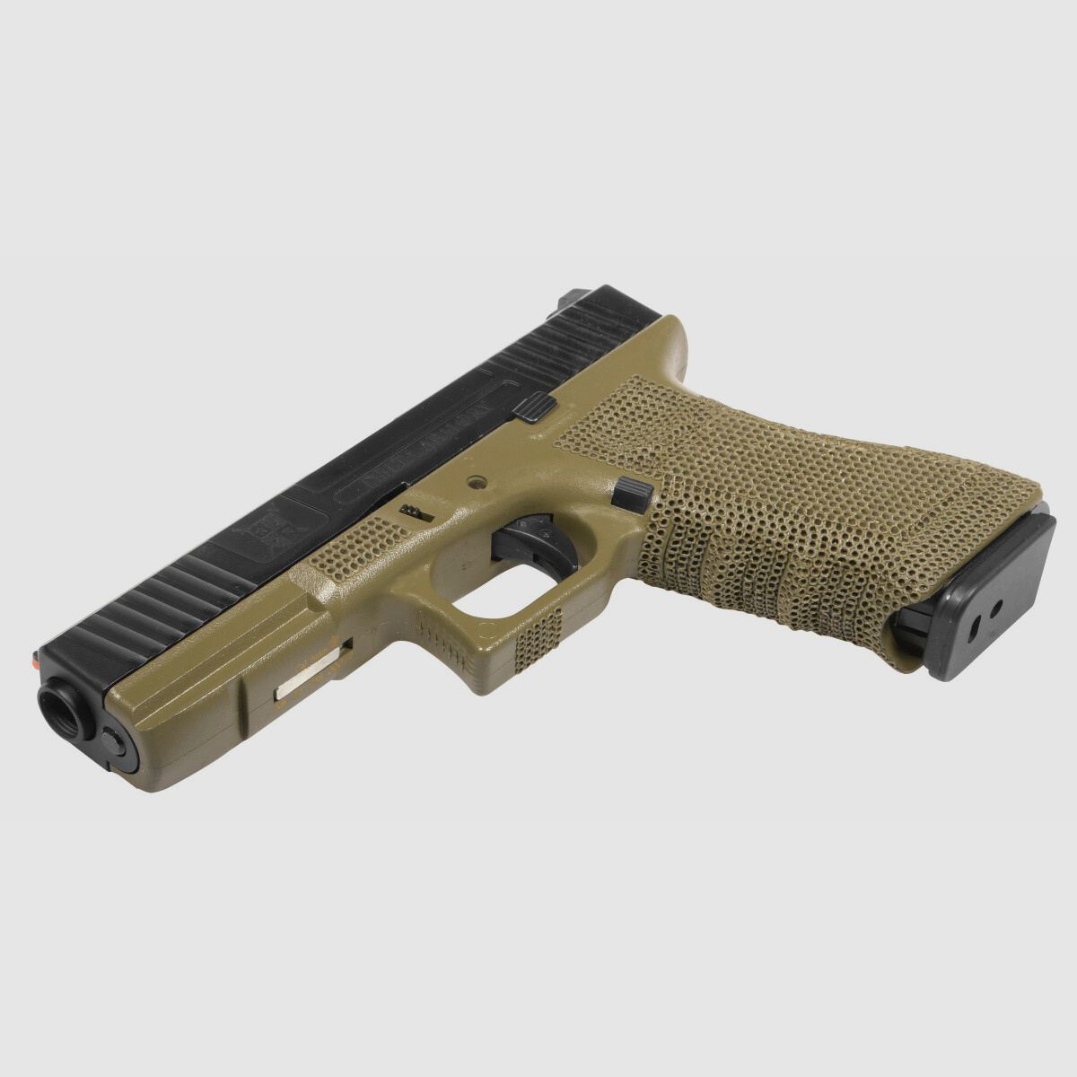 P04 GBB Airsoft Pistole in Oliv | Delta Armory