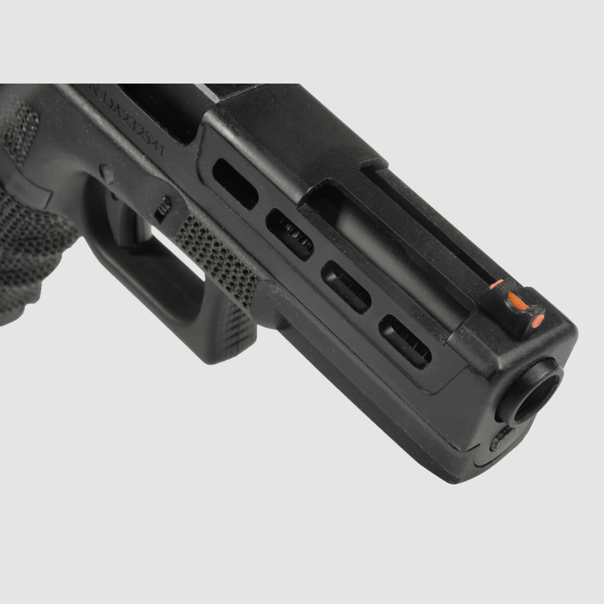 P06 GBB Airsoft Pistole in Schwarz | Delta Armory