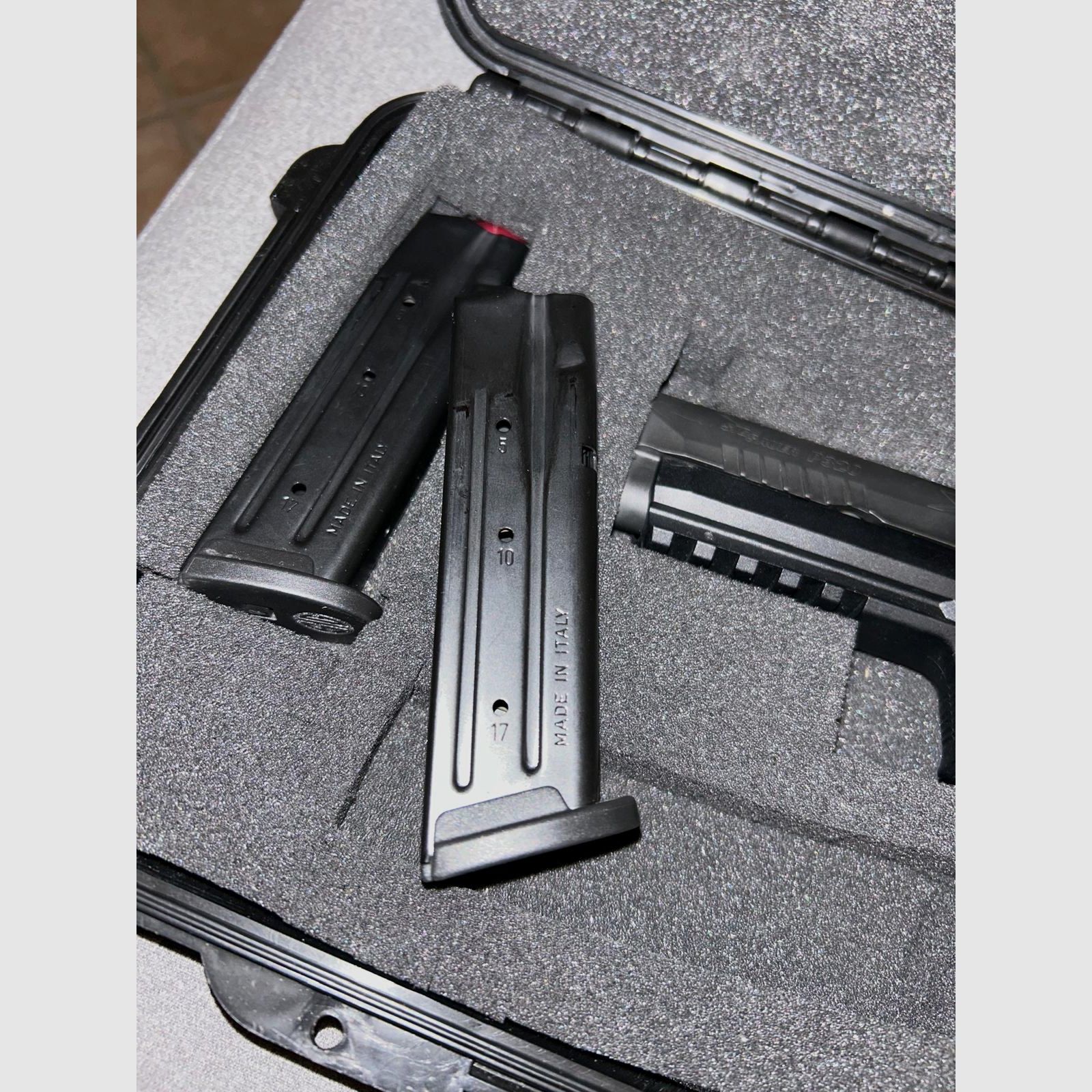 Sig Sauer P320 X Five Legion mit Romeo 1, Bild 5 von 7