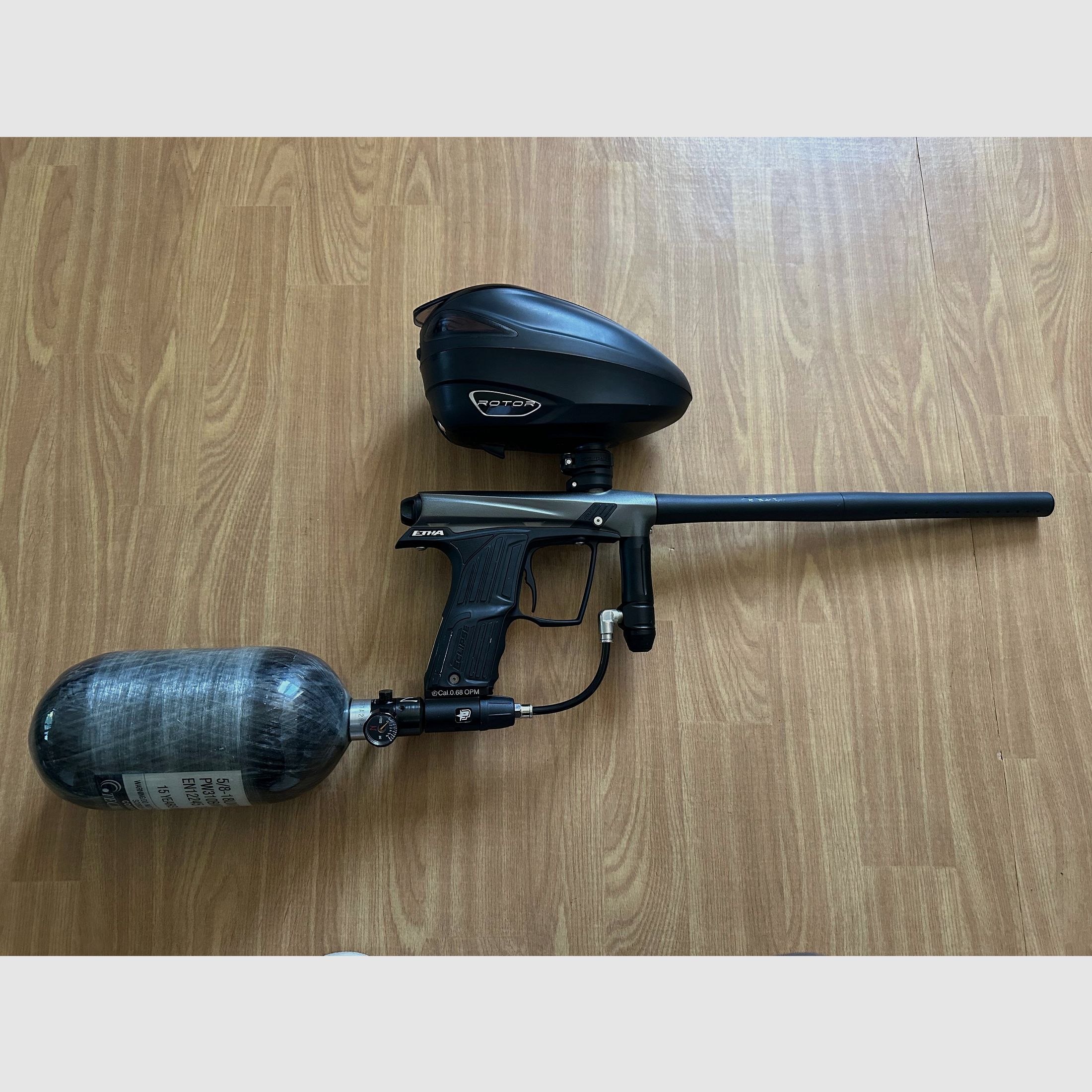 Paintball Komplettset – Planet Eclipse Etha, Dye Rotor, HP-Flasche, Maske & Kleidung