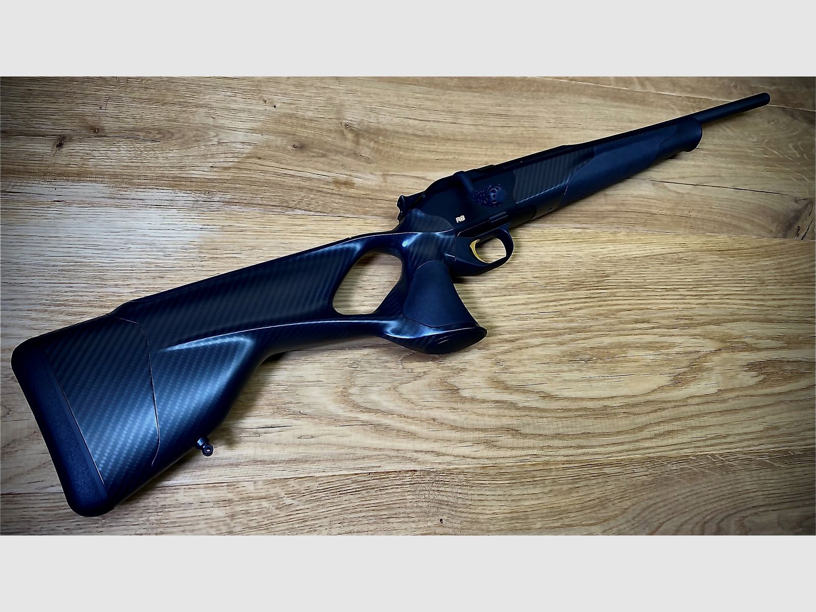 Blaser R8 Ultimate Carbon / wkładki elastomerowe / złoty spust / kaliber M15x1 i długość lufy do wyboru