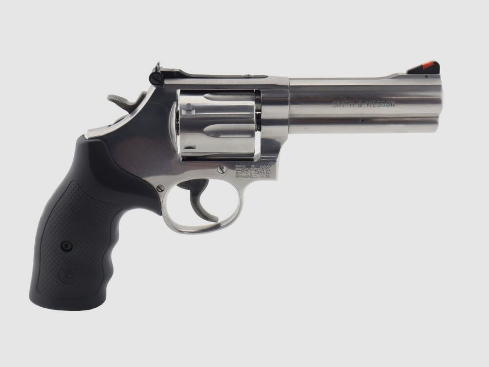 Smith & Wesson	 686 Standart 4 Zoll