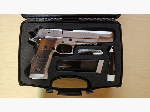 Sig Sauer P226 X-Six