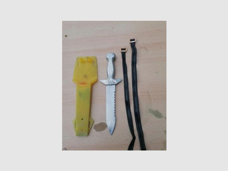 Tauchermesser Pirat Made in Ungarn für die DDR Gebaut NVA?