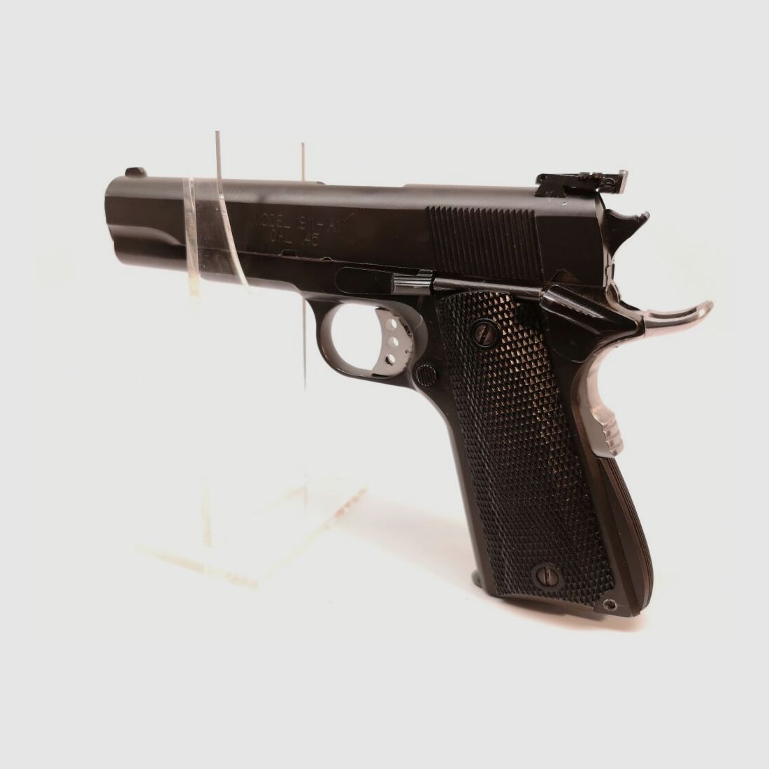 Springfield 1911-A1, reichhaltiges Zubehör