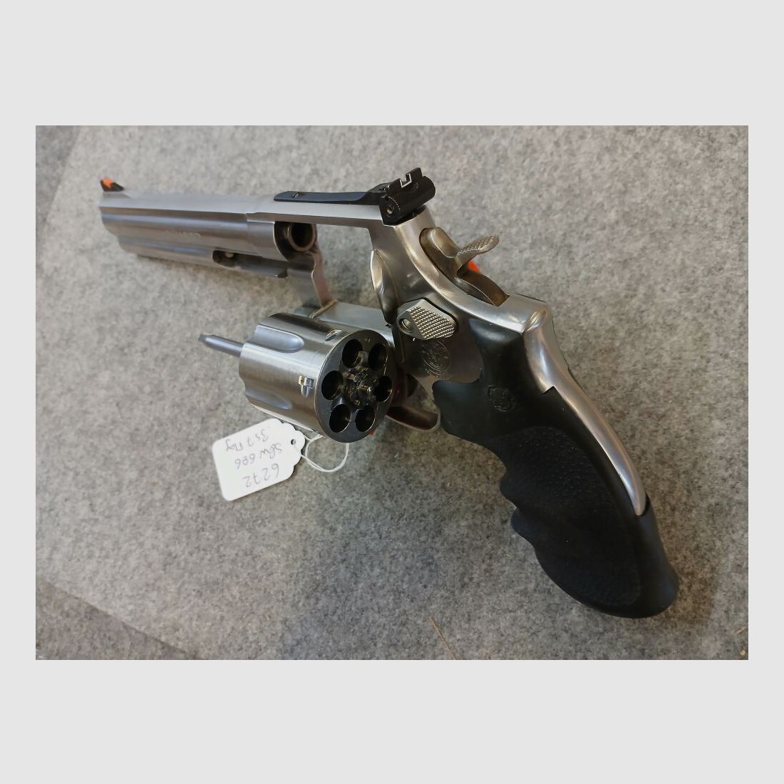 Smith + Wesson 586-5