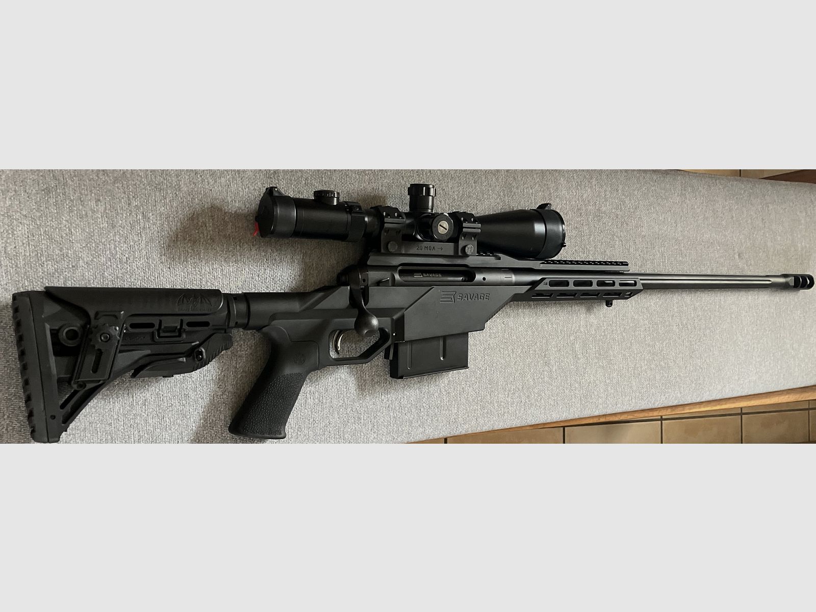 Savage Model 110 / 338.Lapua Magnum mit DDoptics 5-30x50 Top Zustand
