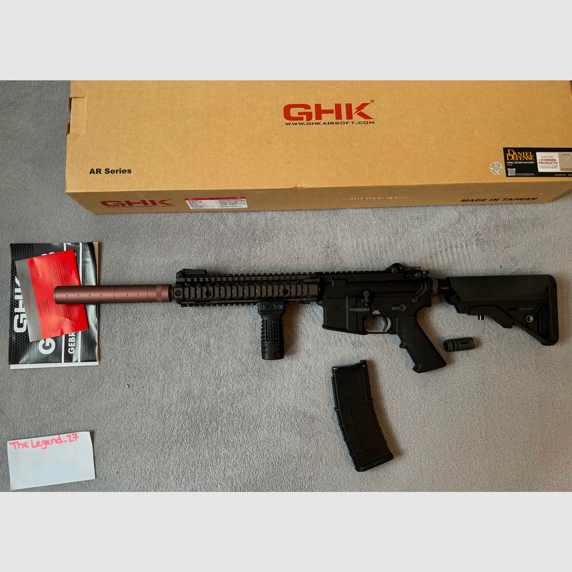 GHK Daniel Defense Mk.18 org. Colt Markings und Zubehör 