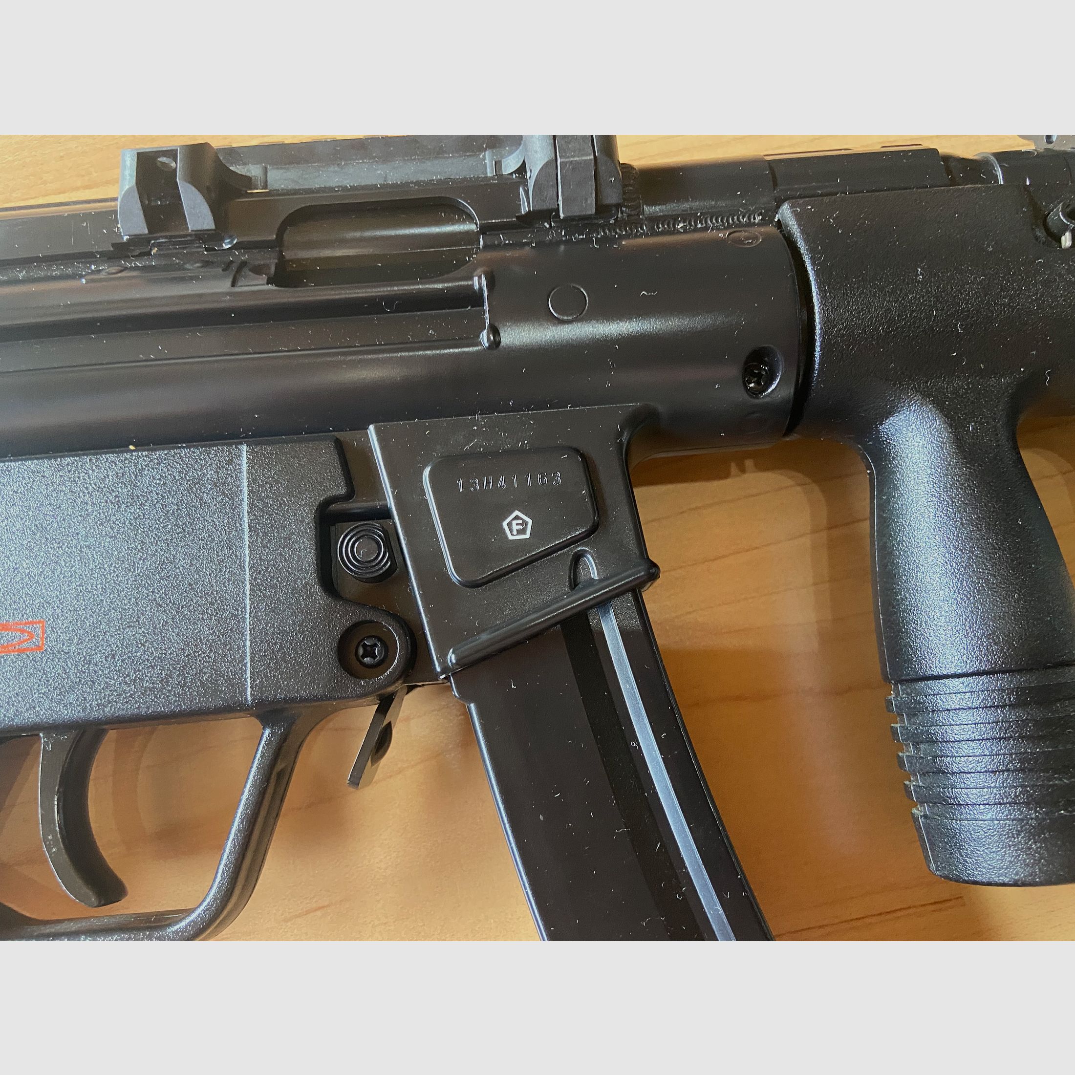 HK USP CO2 Pistole NBB + MP5 K-PDW CO2 GBB 4,5 mm Gebraucht