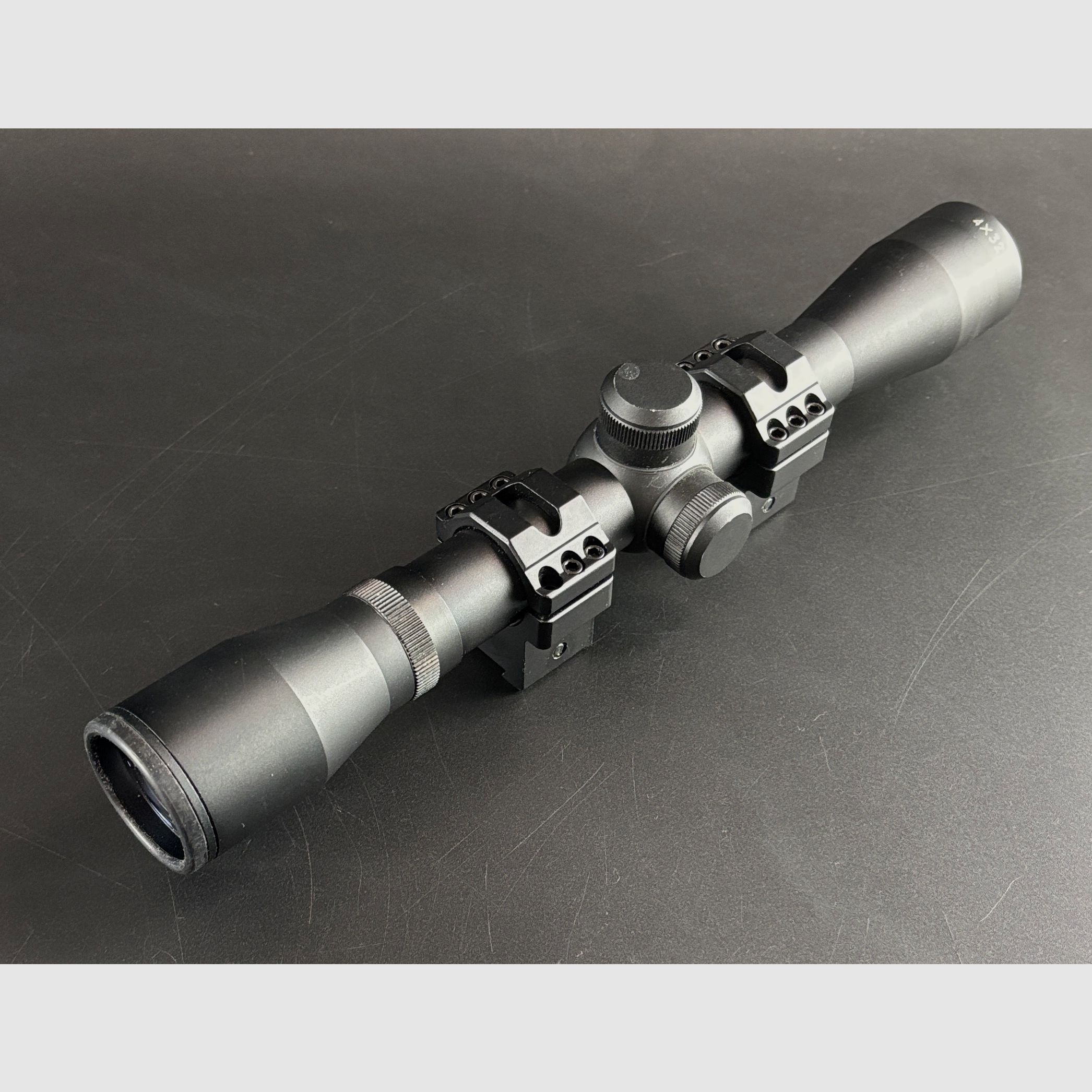 Aussteller FOCUS In Sight 4x32 1/4 MOA Absehen 4A 108160-2 Zielfernrohr