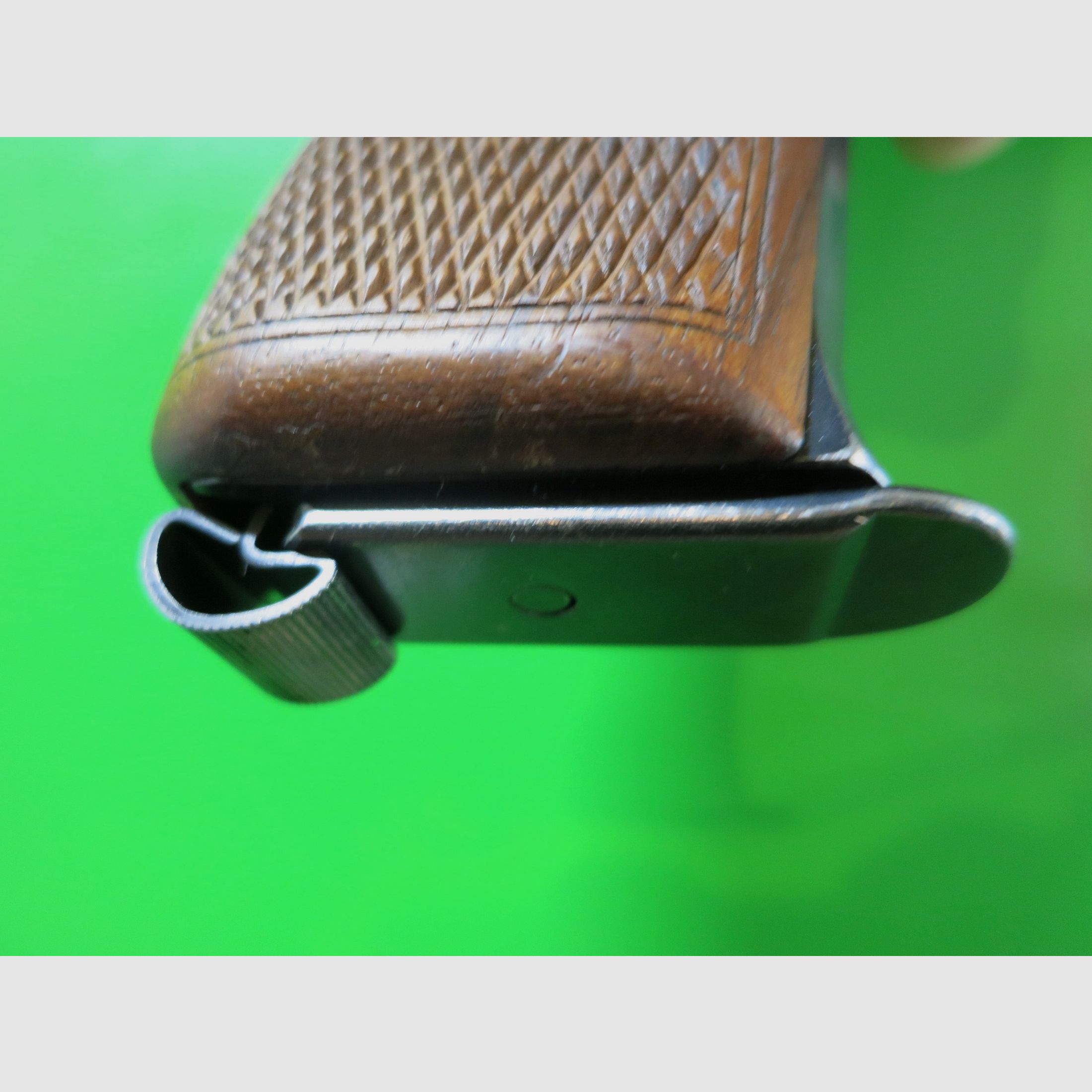 Halbautomatische Pistole SIG P210, Pistole 49 Kal. 9mm Luger      #44-