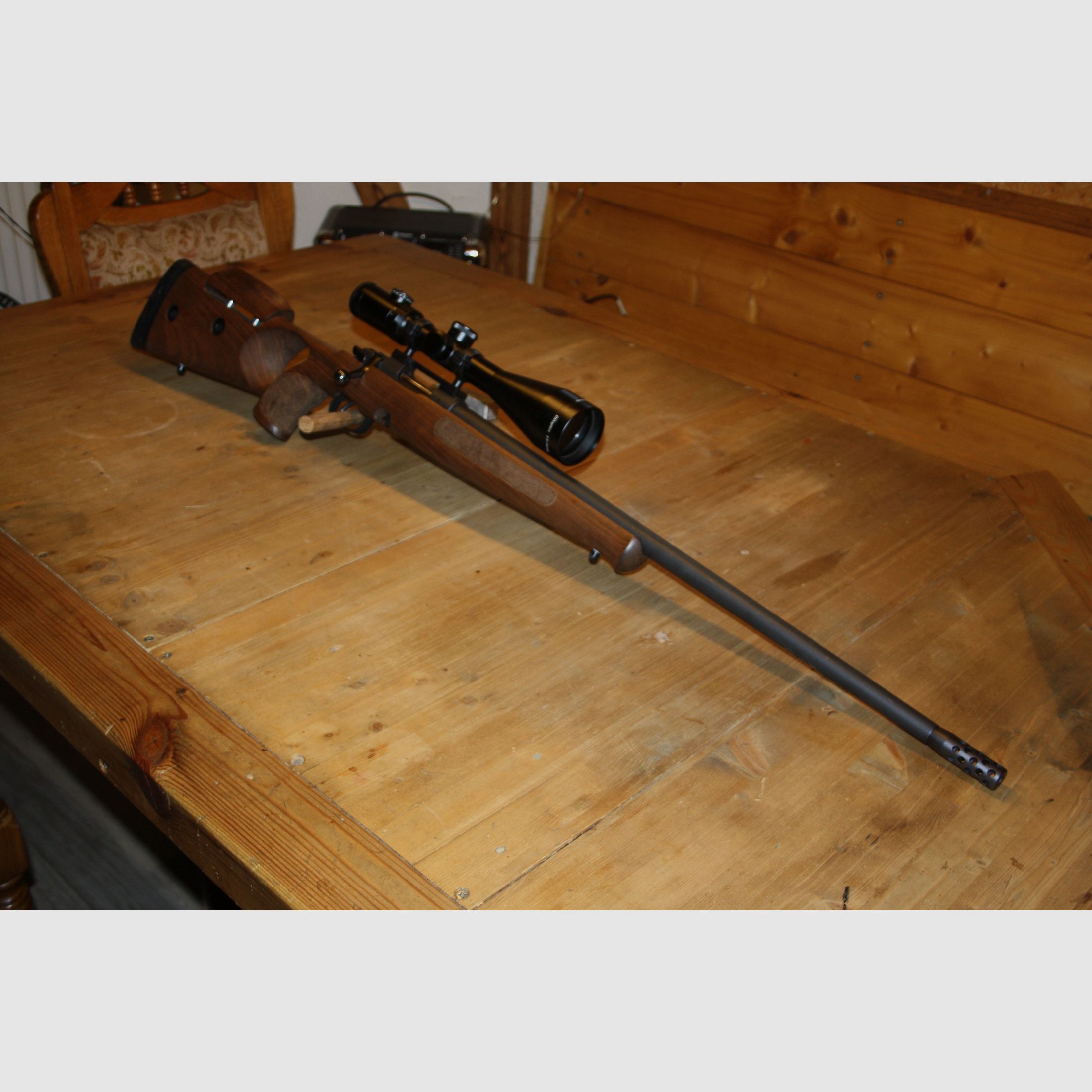 CZ 527 Varmint .223 Rem.  mit Nussbaum Lochschaft