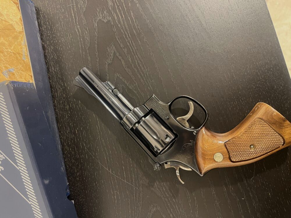 Smith & Wesson Modelo 4 / 4 pulgadas