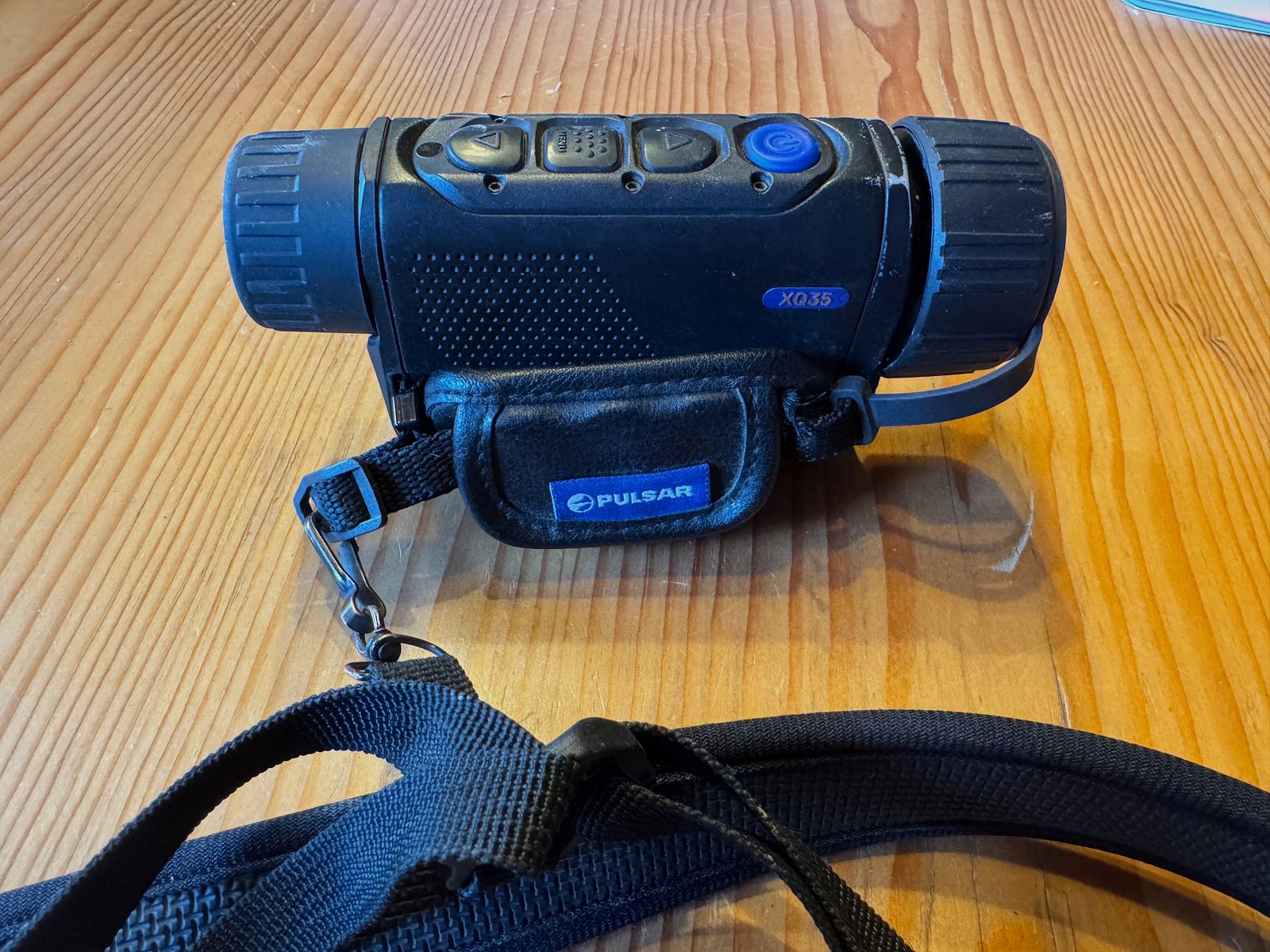 Pulsar Axion 2 XQ35 kamera termowizyjna